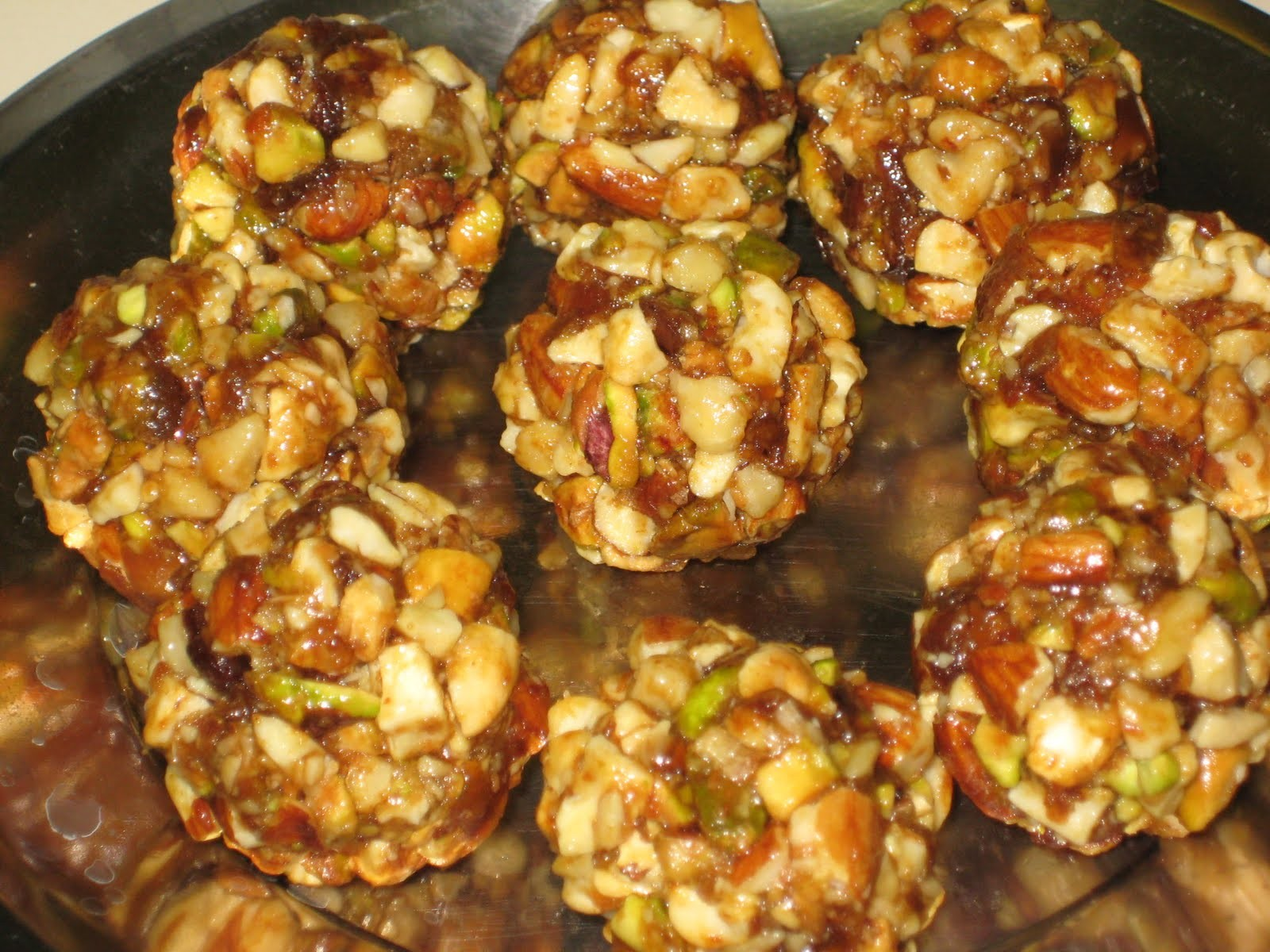 Winter healthy ladoo