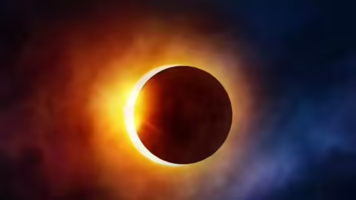 Longest Solar Eclipse: ૨૧મી સદીનું સૌથી લાંબું સૂર્યગ્રહણ: ઓગસ્ટ ૨૦૨૭ માં ૬ મિનિટથી વધુ સમય માટે સંપૂર્ણ અંધકાર, વૈજ્ઞાનિકો માટે બ્રહ્માંડના રહસ્યો જાણવાની દુર્લભ તક 1 Longest Solar Eclipse