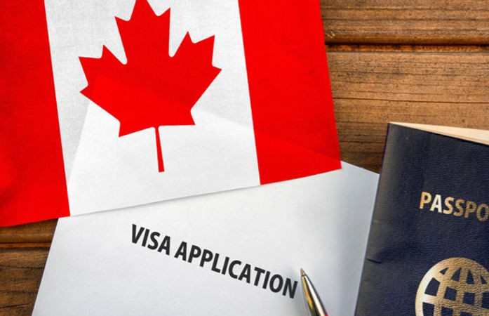 Canada Immigration Policy: કેનેડાની નવી ઇમિગ્રેશન યોજના: 2026થી સ્ટુડન્ટ વિઝામાં મોટો ઘટાડો, વર્ક પરમિટ ધારકોને PRની તક 1 khu6buk1