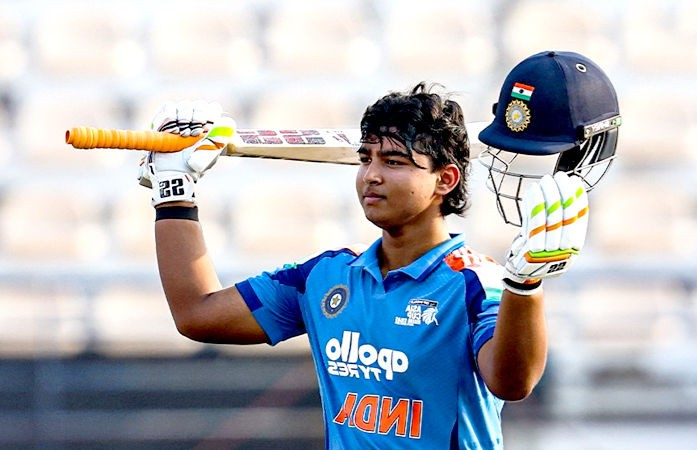 Vaibhav Suryavanshi Century: ધમાકેદાર શરૂઆત! ૧૪ વર્ષીય વૈભવ સૂર્યવંશીની માત્ર ૪૨ બોલમાં ૧૪૪ રનની વિસ્ફોટક ઇનિંગ! 1 Vaibhav Suryavanshi Century