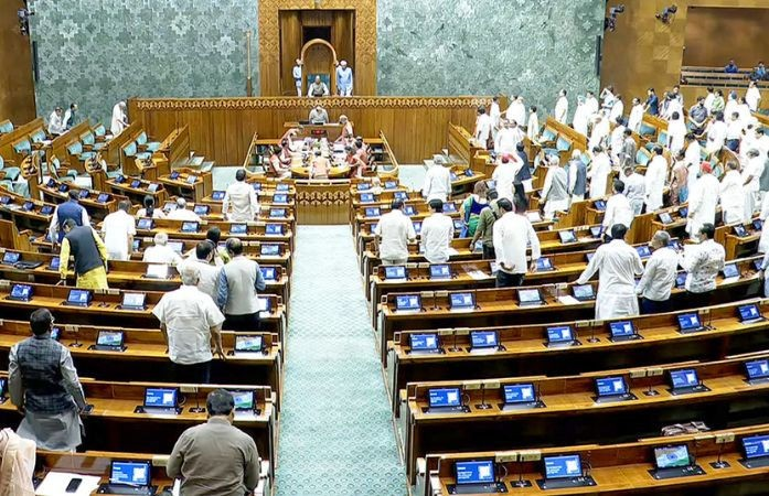 Parliament Winter Session Date: ઠંડીમાં ગરમાશે રાજકારણ! સંસદનું શિયાળુ સત્ર ૧ ડિસેમ્બરથી શરૂ, સરકારે 'X' પર કરી જાહેરાત; શું આ વખતે પણ હંગામો થશે? 1 Parliament Winter Session Date