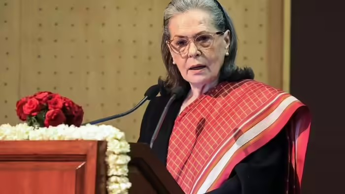 Sonia Gandhi Voter List Case: વોટર લિસ્ટ વિવાદમાં સોનિયા ગાંધીને કોર્ટનું તેડું: ભારતીય નાગરિકતા પહેલાં વોટર બનવાનો આરોપ, દિલ્હી પોલીસે પણ આપવો પડશે જવાબ. 1 Sonia Gandhi Voter List Case