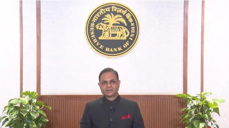 RBI Repo Rate Cut: EMI થશે સસ્તી: RBI એ રેપો રેટમાં ૦.૨૫% નો ઘટાડો કર્યો, નવો દર ૫.૨૫% થયો; સામાન્ય માણસને મળશે મોટી રાહત 1 RBI Repo Rate Cut