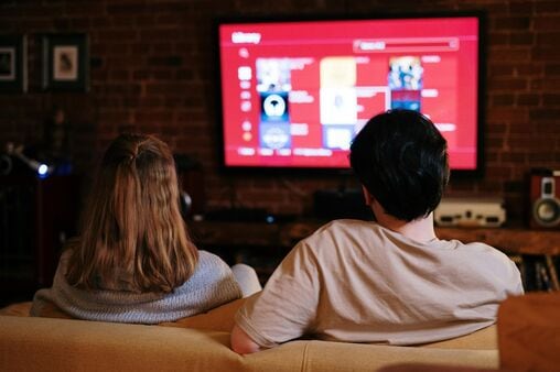 Smart TV ACR Tracking: સાવધાન! શું તમારું સ્માર્ટ ટીવી તમારી જાસૂસી કરી રહ્યું છે? જાણો શું છે ACR ટેક્નોલોજી અને સેમસંગ, LG કે સોની ટીવીમાં કેવી રીતે બંધ કરશો આ ખતરનાક સેટિંગ 1 Smart TV 1752576770043 1752576770327