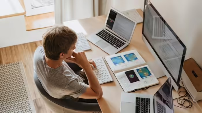 Computer Science in Canada: કમ્પ્યુટર સાયન્સના સ્ટુડન્ટ્સ માટે કેનેડા છે સ્વર્ગ સમાન, વર્ક વિઝા અને PR મેળવવાની પણ છે તક; જાણો કઈ યુનિવર્સિટીઓ છે બેસ્ટ અને શું છે ત્યાંના નિયમો 1 bg5juqnr