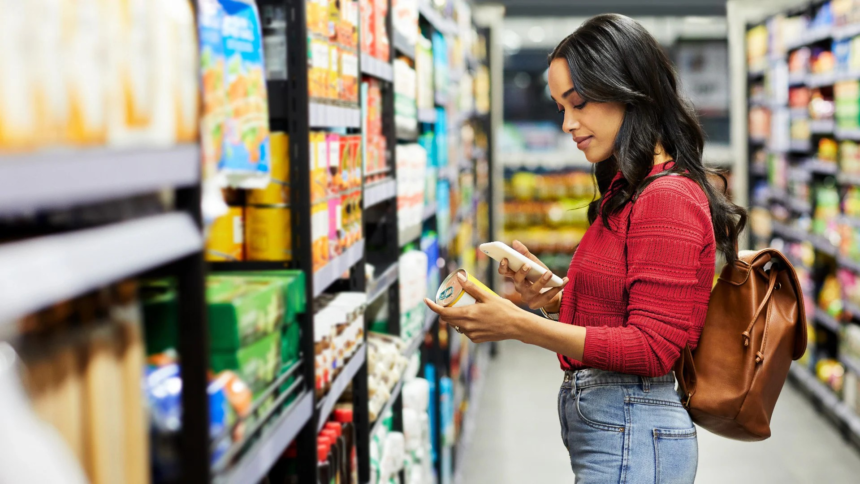National Consumer Rights Day: ખરીદીમાં છેતરાયા છો? તો ગભરાશો નહીં! જાણો તમારા એ ૬ પાવરફુલ હકો જે કંપનીઓને લાવી દેશે સીધી લાઈન પર 1 c5tyk6sl