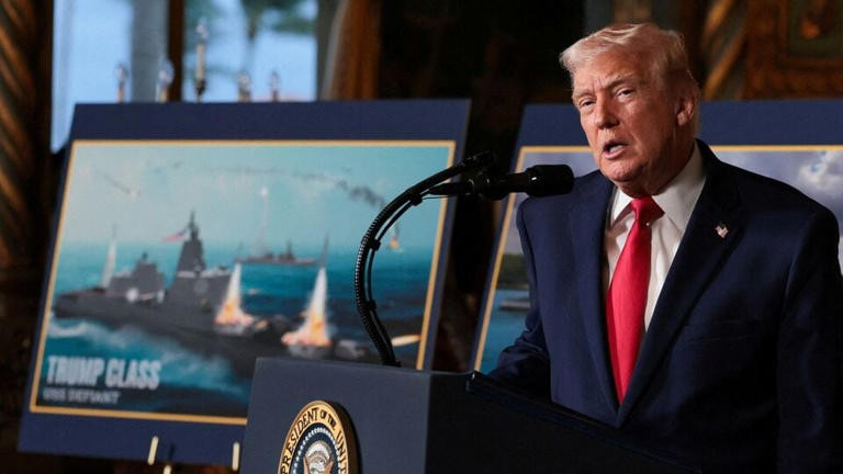 US Navy Golden Fleet: દુનિયાના સૌથી શક્તિશાળી યુદ્ધ જહાજ બનાવશે અમેરિકા! 'ટ્રમ્પ ક્લાસ' બેટલશિપ યોજનાને લીલી ઝંડી, ૧૦૦ ગણી વધુ તાકાત સાથે સમુદ્રમાં ઉતરશે નવા જંગી જહાજ 1 cetdhqst