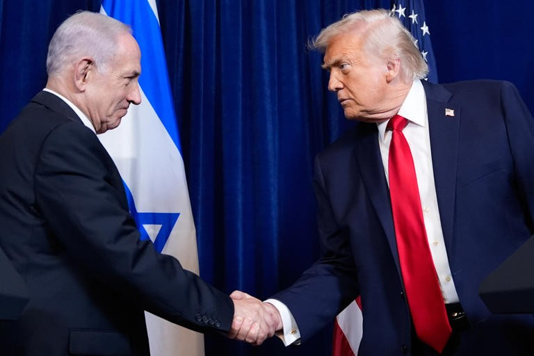 Trump Netanyahu Florida Meeting: ટ્રમ્પ અને નેતન્યાહુની મુલાકાતમાં 'વેસ્ટ બેંક' પર જોર, ગાઝામાં કાયમી શાંતિ માટે હમાસને હથિયાર છોડવાની છેલ્લી ચેતવણી! 1 forpjf3q