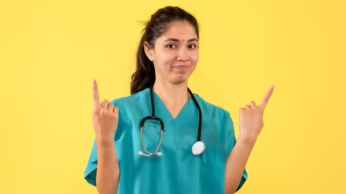 BSc Nursing vs GNM: ૧૨મા પછી હેલ્થકેર ક્ષેત્રે કરિયર બનાવવાની સુવર્ણ તક! BSc નર્સિંગ અને GNM વચ્ચે શું છે તફાવત? જાણો યોગ્યતા અને ફ્યુચર સ્કોપ 1 ttbw2fkk