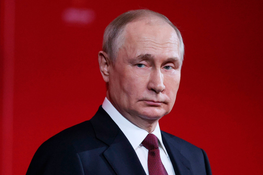 Vladimir Putin Biography: રશિયાના શક્તિશાળી નેતા: વ્લાદિમીર પુતિનની ગરીબીથી KGB એજન્ટ અને પછી રાષ્ટ્રપતિ બનવા સુધીની સફર 1 Vladimir Putin Biography