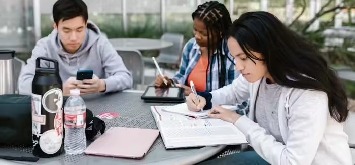 Data Science Career US: US માં ₹૧ કરોડની નોકરી: વિદેશમાં ભણવા જતાં વિદ્યાર્થીઓ માટે ડેટા સાયન્સ બેસ્ટ, આ યુનિવર્સિટીમાં એડમિશન મેળવો 1 Data Science Career US