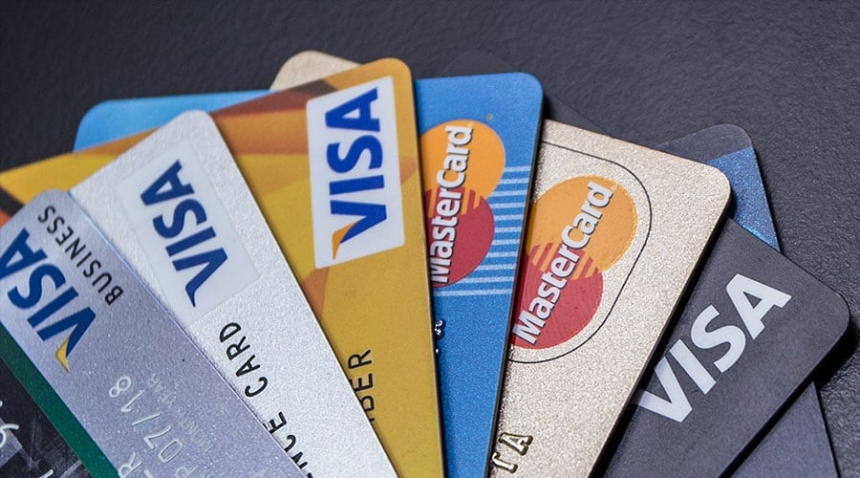 Credit Card Rewards: ક્રેડિટ કાર્ડની સ્માર્ટ ટ્રીક: પોઈન્ટ્સની મદદથી કરો મફતમાં વિદેશ પ્રવાસ અને શોપિંગ; જાણો કેવી રીતે સામાન્ય ખર્ચાઓ તમને અપાવી શકે છે હજારોના ફાયદા 1 9npcp3h2