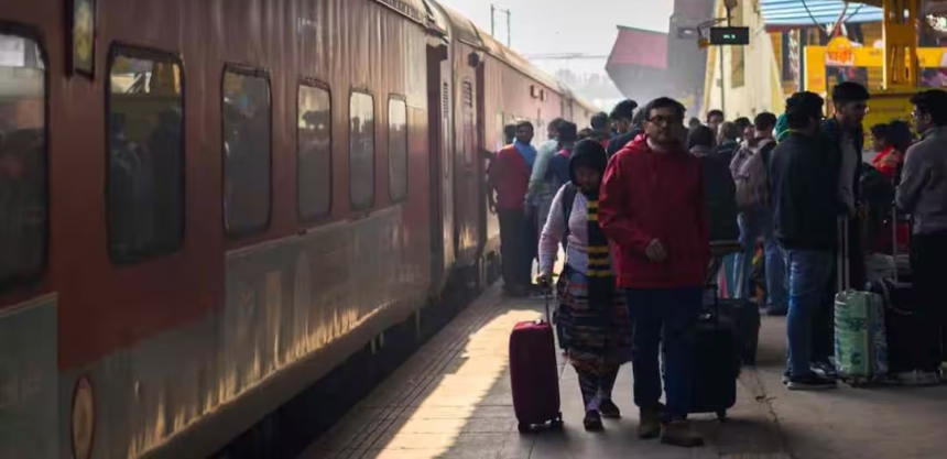 IRCTC Aadhaar Link Mandatory: કન્ફર્મ ટિકિટ જોઈએ છે? તો IRCTC એકાઉન્ટને આધાર સાથે તરત કરો લિંક, જાણો રેલવેનો નવો આદેશ 1 fdqrjnln