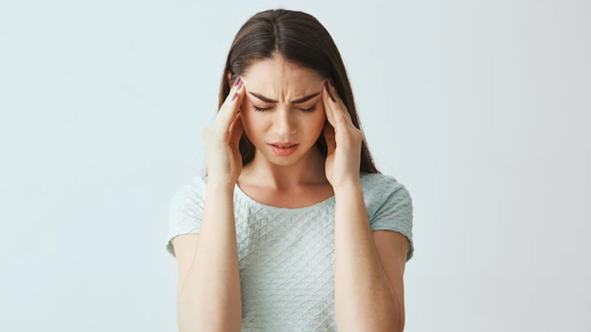 Headache Lifestyle Habits: માથાનો દુખાવો કેમ નથી મટતો? AIIMS ના ન્યુરોલોજીસ્ટ ડો. પ્રિયંકાએ જણાવી આ આદતો, જે તમારા મગજ પર પાડે છે ખરાબ અસર 1 jjw2914l