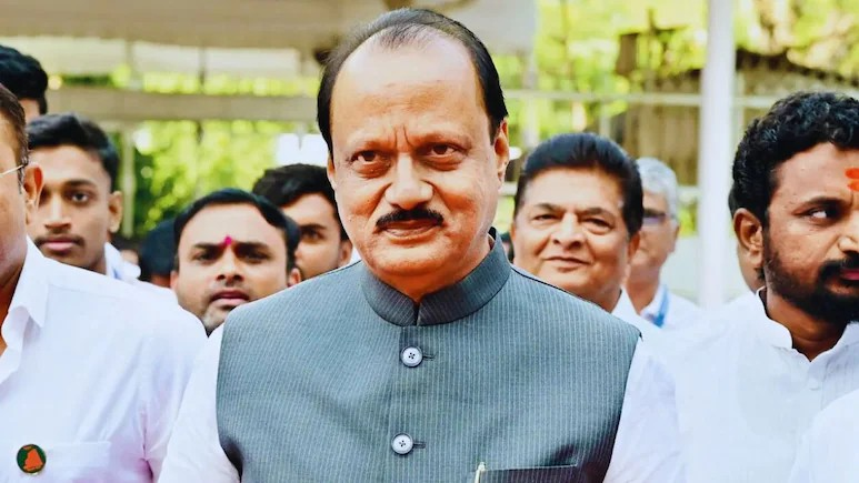 Ajit Pawar Death: મહારાષ્ટ્રના રાજકારણના 'પાવર હાઉસ'નો કરુણ અંત: સહકારી ક્ષેત્રથી સત્તાના શિખર સુધી પહોંચનાર અજિત પવારની સંપૂર્ણ જીવનયાત્રા 1 rqm9nipk 1