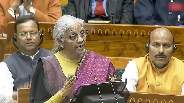 Budget 2026 Key Highlights: ખેડૂતો માટે 'ભારત-વિસ્તાર' AI અને દીકરીઓ માટે દરેક જિલ્લામાં હોસ્ટેલ; જાણો શિક્ષણ, ખેતી અને નોકરીઓ માટે નિર્મલા સીતારમણે કરેલી ૧૦ મોટી જાહેરાતો 1 7bovs90p