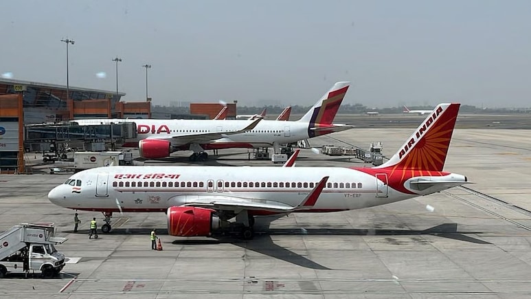 Airplane White Color Reasons: શું તમે જાણો છો કે મોટાભાગના હવાઈ જહાજ સફેદ કેમ હોય છે? 1 8t6l91fg airplane white kyu hota