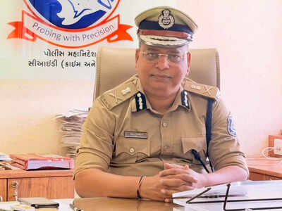 IPS Ajay Chaudhary: ગુજરાતમાં મહિલા સુરક્ષાના રખેવાળ: એડીજીપી અજય ચૌધરીની આગેવાનીમાં માનવ તસ્કરી અને બાળ મજૂરી સામે કડક ઝુંબેશ; IIT ગ્રેજ્યુએટથી IPS અને જાણીતા લેખક સુધીની અદભૂત સફર! 1 ajay chaudhary ips