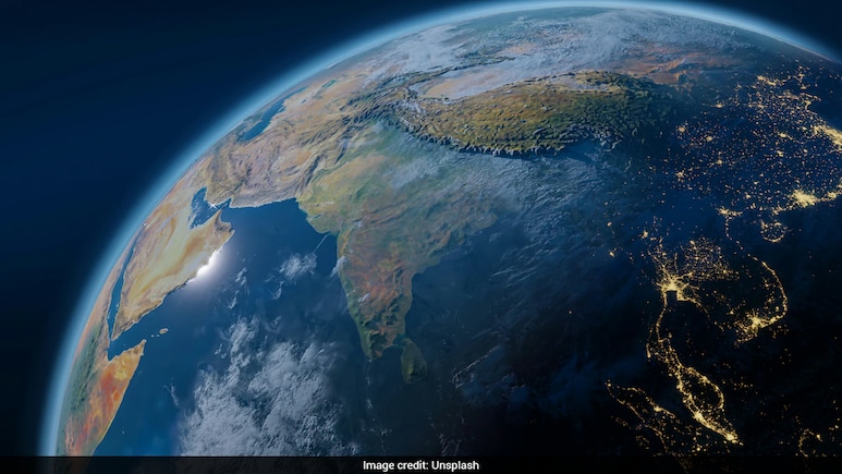 Purple Earth Hypothesis: નીલી નહીં, ક્યારેક જાંબલી હતી ધરતી! વૈજ્ઞાનિકોનો ચોંકાવનારો દાવો, NASA સાથે જોડાયેલી થિયરીએ મચાવ્યો હડકંપ 1