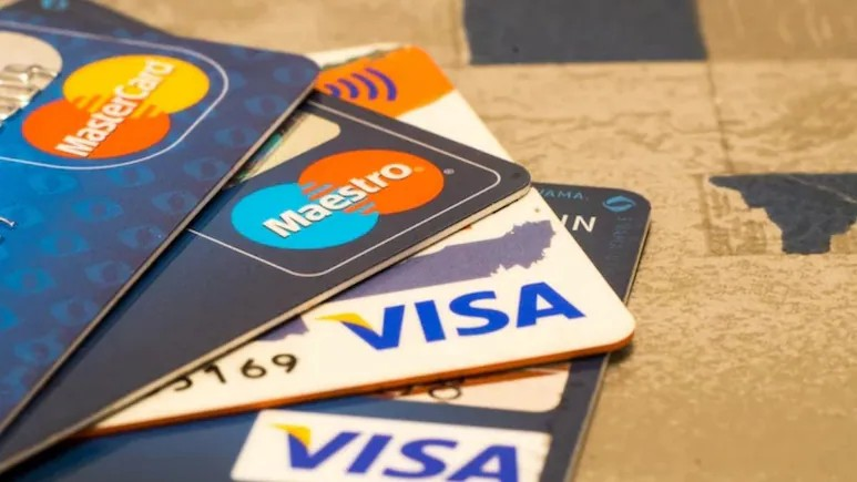 Credit Card Dues Rules: ક્રેડિટ કાર્ડ હોલ્ડરનું મોત થઈ જાય તો કોણ ચૂકવશે ક્રેડિટ કાર્ડનું બિલ, જાણો શું કહે છે નિયમો 1 j6rj9j7h