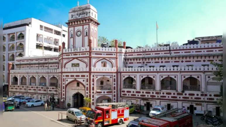 Surat Municipal Corporation Corruption Case: ડિમોલિશન રોકવાના નામે સુરતમાં 15 લાખની ડીલ, ક્લાસ વન અધિકારી અને પત્રકારની મિલીભગત બેનકાબ 1 ww4w4sic