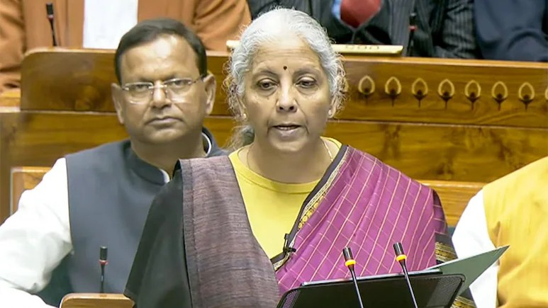 AI in Budget 2026: સર્વિસ સેક્ટરમાં AI ની અસર તપાસવા સરકાર બનાવશે ખાસ કમિટી; નોકરીઓ અને ઉત્પાદકતા વધારવા માટે નિર્મલા સીતારમણનો નવો રોડમેપ, જાણો ટેક ઇન્ડસ્ટ્રીને શું થશે ફાયદો 1
