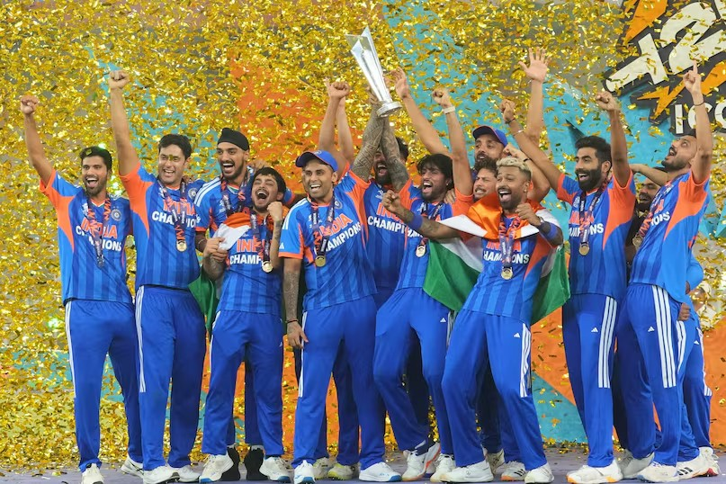 Team India Blue Jersey History: ટીમ ઇન્ડિયા બ્લુ રંગની જર્સી કેમ પહેરે છે, તેને કોણે પસંદ કરી? વર્લ્ડ ક્રિકેટમાં કુલ 4 ટીમો છે જે નીલો રંગ પહેરે છે. 1 2v96j747