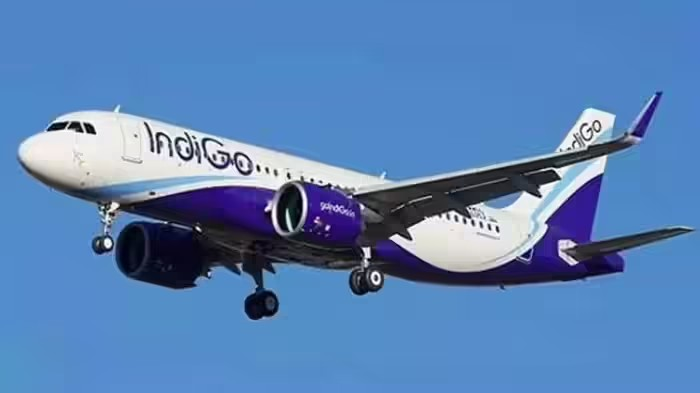 Indigo Flight Manchester Delhi U-turn: એવું તો શું થયું કે 13 કલાક સુધી હવામાં ભટકતી રહી ઇન્ડિગોની ફ્લાઇટ, આફ્રિકાથી યુ-ટર્ન લઈને દિલ્હી પરત ફરી 1 6fqg1gmj