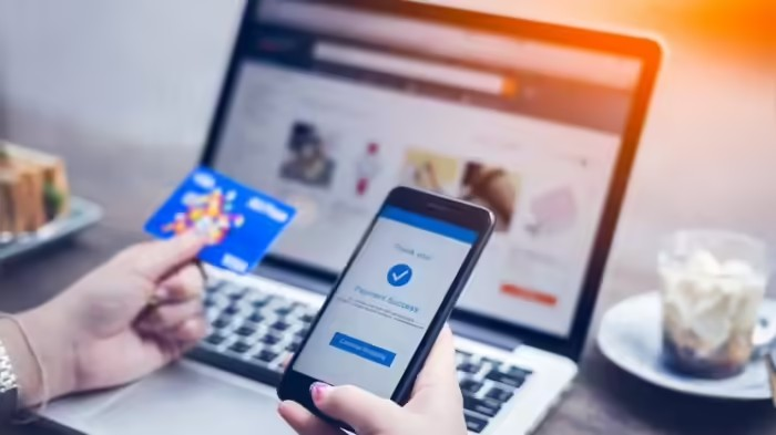 Digital Payment Security 2FA India: ૧ એપ્રિલથી બદલાશે ઓનલાઇન પેમેન્ટની રીત, ફક્ત OTPથી નહીં ચાલે કામ, જાણો શું બદલાશે? 1 7lr6usyk