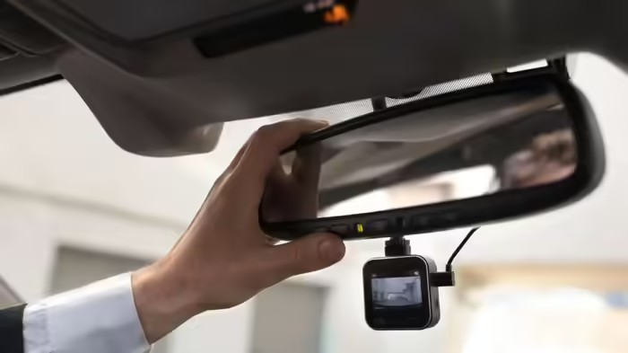 Car Rear View Mirror Buttons Use: કારના રિયર વ્યુ મિરર પર લાગેલા બટનોનું શું કામ હોય છે? મોટાભાગના લોકો નથી જાણતા આ ફીચર્સ 1 dtiyco7h
