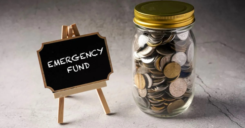 Emergency Funds Calculation: તમારી સેલરી મુજબ ઓછામાં ઓછું કેટલું હોવું જોઈએ ઇમરજન્સી ફંડ, જુઓ કેલ્ક્યુલેશન 1 hsfj6h5v