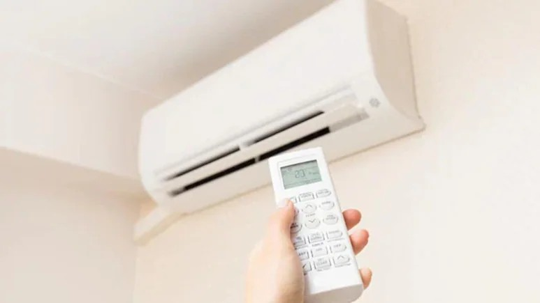 AC Servicing Tips: ઉનાળાની સીઝન શરૂ થઈ ગઈ છે, AC સર્વિસ કરાવતી વખતે આ 4 બાબતોનું ધ્યાન રાખો, વીજળીનું બિલ ઓછું આવશે 1