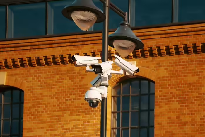 China CCTV Camera Banned: સીસીટીવી માર્કેટમાં ચીન 'આઉટ': જાસૂસીના જોખમો ટાળવા ભારત સરકારનો મોટો નિર્ણય, જાણો તમારી સુરક્ષા માટે કયા નવા નિયમો આવ્યા અમલમાં 1 u9ger5ks