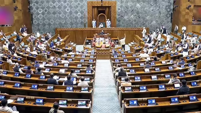 Rajya Sabha MP Salary Rights: રાજ્યસભા સાંસદોની સેલરી કેટલી છે? ભથ્થાં, સુવિધાઓ અને તેમના અધિકારો પણ જાણો 1 vid6k32d
