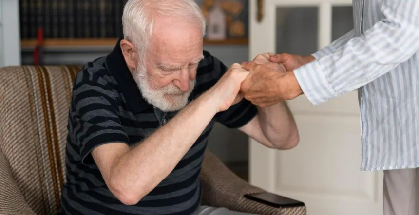 Stem Cell Therapy For Parkinson: સ્ટેમ સેલ થેરાપીથી થશે પાર્કિન્સન્સનો ઈલાજ, જાપાને દુનિયામાં પહેલીવાર આપી આ ખાસ પદ્ધતિને મંજૂરી 1 ys0ja3f9