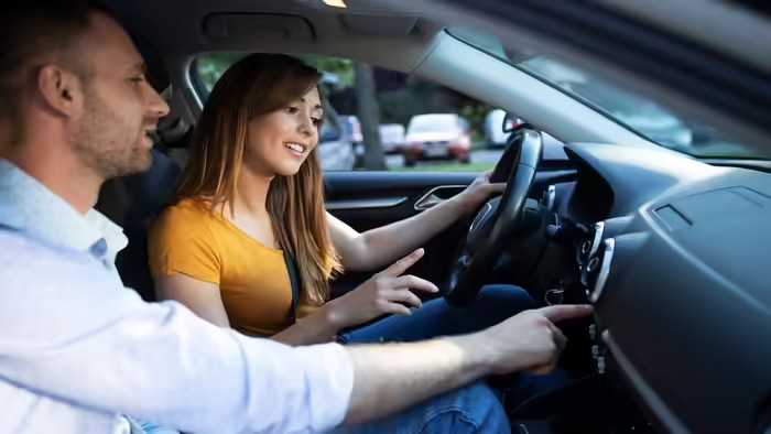 Car Driving Tips For Beginners: કાર ચલાવતા શીખવું હવે બનશે સાવ સરળ, બસ ફોલો કરો આ ૫ ખાસ ટિપ્સ અને મેન્યુઅલ હોય કે ઓટોમેટિક, કોઈપણ કાર ચલાવવામાં તમે થઈ જશો એક્સપર્ટ 1 Car Driving Tips For Beginners