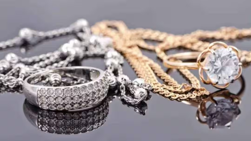 Silver Jewellery Loan Guidelines: ચાંદી પર લોન લેવી છે તો જાણી લો બેંકના આ કડક નિયમો, ડિઝાઇન નહીં પણ શુદ્ધતાના આધારે નક્કી થશે તમારી લોનની રકમ 1 5yulhacq
