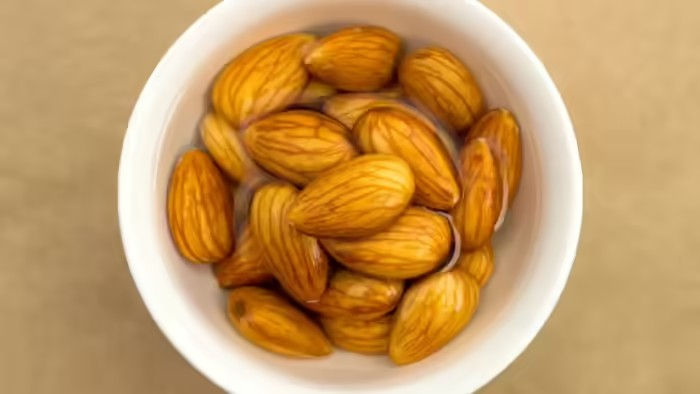 Almonds Brain Health Benefits: તેજ મગજ માટે બદામ ખાવાની 4 રીતો, મિનિટોમાં મળશે તમામ વિટામિન-મિનરલ 1 8232zqft
