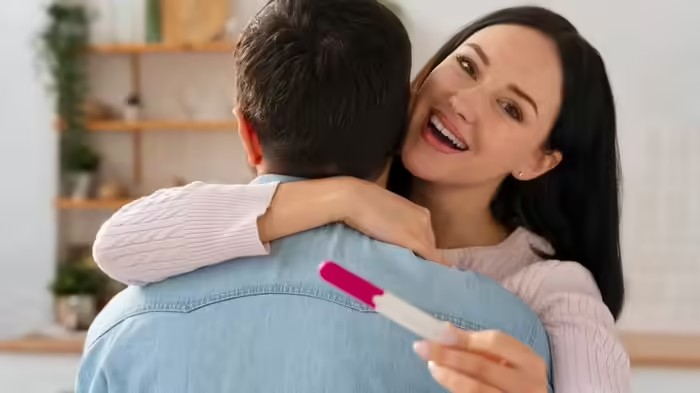Ovulation Awareness For Couples: પ્રેગ્નન્સી પ્લાન કરી રહેલા કપલ્સ માટે ઓવ્યુલેશનની જાણકારી છે ખૂબ જ જરૂરી, કન્સીવ કરવામાં મળી શકે છે મદદ 1 cmlr427e