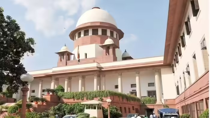 Supreme Court News: નેતાજી સુભાષ ચંદ્ર બોઝને 'રાષ્ટ્ર પુત્ર' જાહેર કરવાની અરજી સુપ્રીમ કોર્ટે ફગાવી, સીજેઆઈ સૂર્યકાંતે અરજદારને દંડની ચેતવણી આપીને કાઢી મૂક્યા 1 Supreme Court News