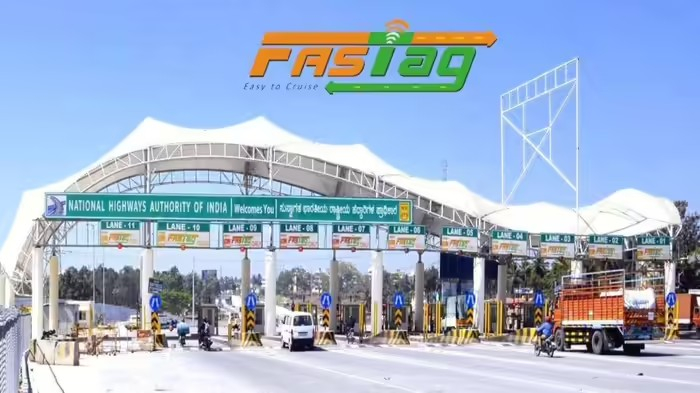 NHAI Cashless Toll 2026: આજથી હાઈવે પર માત્ર ફાસ્ટટેગ અને UPI જ ચાલશે, જાણો NHAI ના નવા નિયમો અને દંડથી બચવાની રીત 1 gc1pdcak