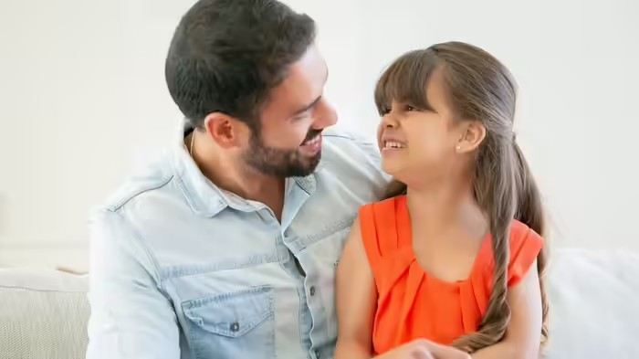 Child Psychology Parenting Tips: બાળકો મમ્મી-પપ્પાની દરેક આદતની નકલ કેમ કરે છે? જાણો કારણ અને 10 સાવચેતીઓ, જે દરેક પેરેન્ટે રાખવી જોઈએ 1 Child Psychology Parenting Tips