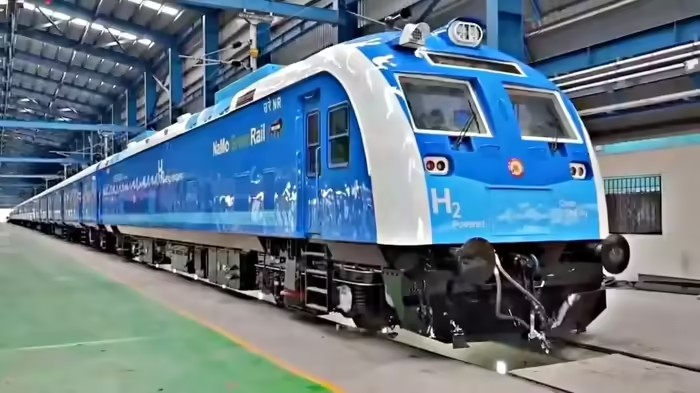 India Hydrogen Train Trial: દેશની પહેલી હાઇડ્રોજન ટ્રેનનું ટ્રાયલ પૂર્ણ, જાણી લો આની ખાસિયતો 1 nb1v0ddu