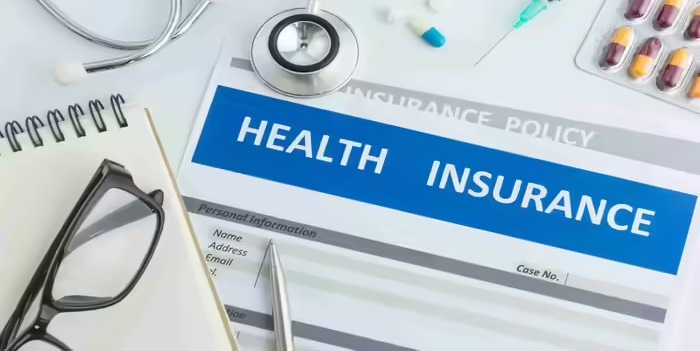 Health Insurance Premium Tips: હેલ્થ ઇન્શ્યોરન્સનું પ્રીમિયમ ઘટાડવાની સ્માર્ટ રીતો, નિષ્ણાત પાસેથી સમજો 1 Health Insurance Premium Tips