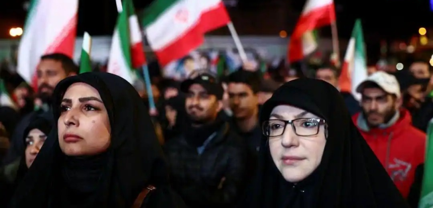 US Iran Ceasefire Agreement: ડોનાલ્ડ ટ્રમ્પે કરી યુદ્ધ રોકવાની જાહેરાત, હોર્મુઝ સ્ટ્રેટ ખુલશે... અમેરિકા-ઈરાન સીઝફાયરમાં અત્યાર સુધીના ૧૦ મોટા અપડેટ 1 q2pvid2y