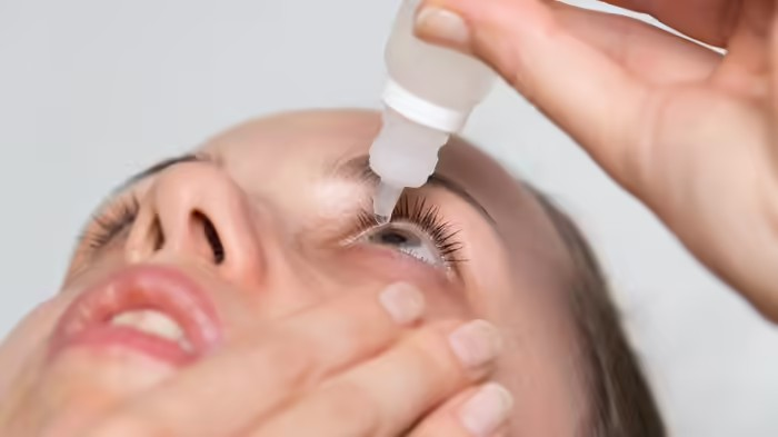 Dry Eye Syndrome: આંખોમાં બળતરા, ભારેપણું, ખંજવાળ Dry Eye Syndrome નો સંકેત, જાણો આંખોની ડ્રાયનેસથી બચવાના ઉપાય 1 Dry Eye Syndrome