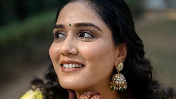 Twisha Sharma Bhopal Case: ભોપાલમાં હાઈપ્રોફાઈલ ટ્વિશા શર્મા મોત કેસ: પરિવારે લગાવ્યો હત્યાનો આક્ષેપ, ભૂતપૂર્વ જજ સાસુએ દાવો કર્યો- 'માનસિક બીમારીથી પીડાતી હતી વહુ' 1 Twisha Sharma Bhopal Case