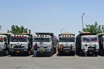 Illegal Sand Mining Maliya