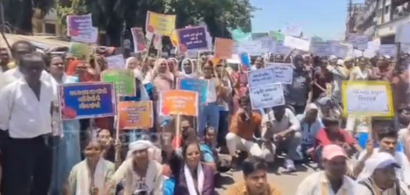 Navsari Tribal Protest: ટ્રાઇબલ વોટબેંક: નવસારીમાં આવાસ અધિકાર માટે આદિવાસીઓનું આંદોલન 1 Navsari Tribal Protest