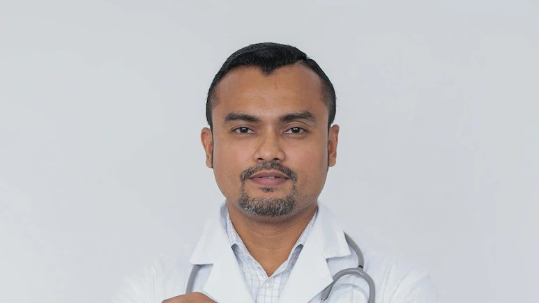 Ayurvedic Career Path: આયુર્વેદના ડોક્ટર કેવી રીતે બનાય છે, શું અભ્યાસ કરવો પડે છે 1 Ayurvedic Career Path